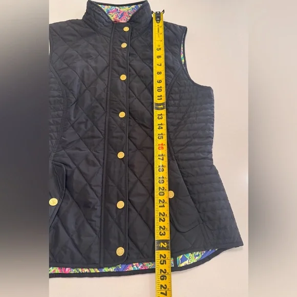 Lilly Pulitzer Lightweight Quilted Vest Black Size Large Zip Snap Pockets - Picture 9 of 9